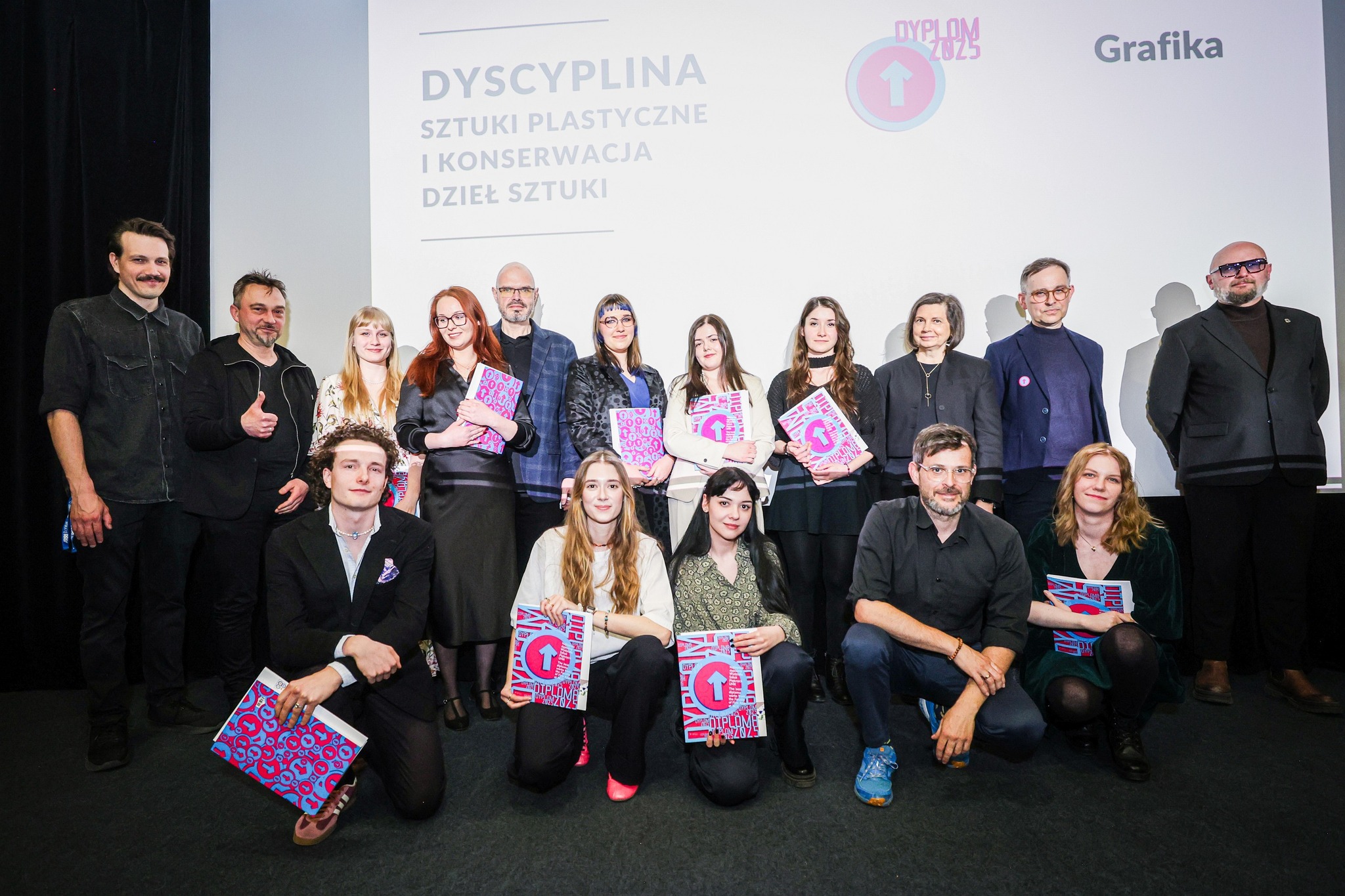 658599379 1565553892242205 2687385161917946873 N